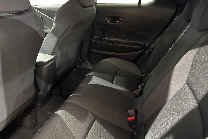 Toyota C-HR bild 26