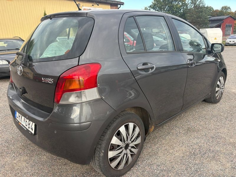 Toyota Yaris bild 3