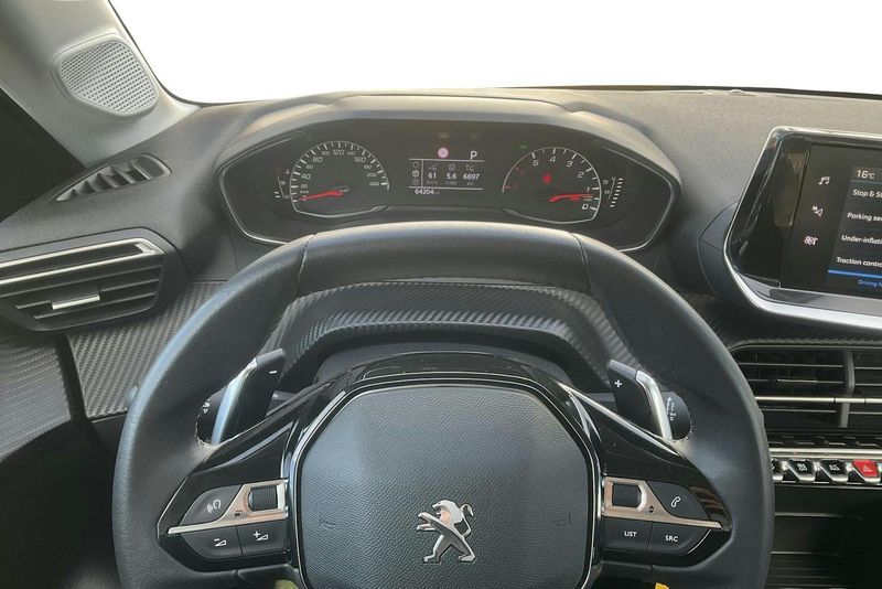 Peugeot 208 bild 10