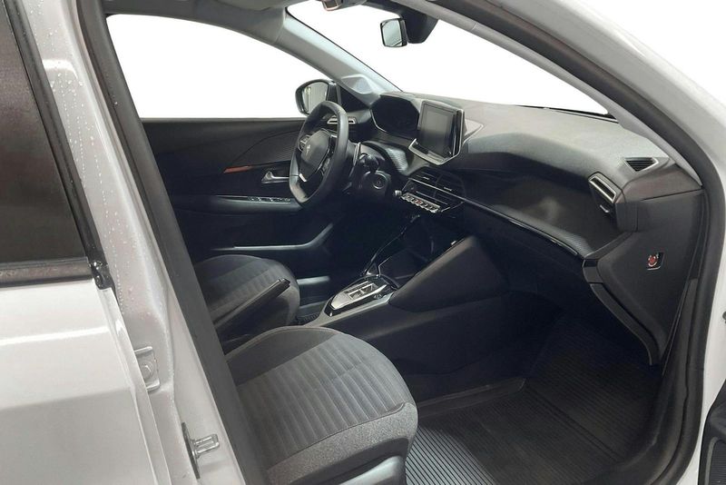 Peugeot 208 bild 7