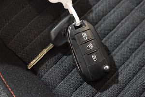 Peugeot 208 bild 17