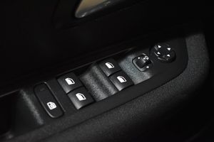 Peugeot 208 bild 15
