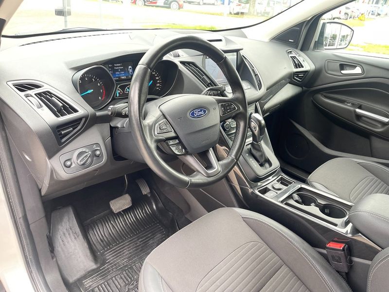 Ford Kuga bild 12