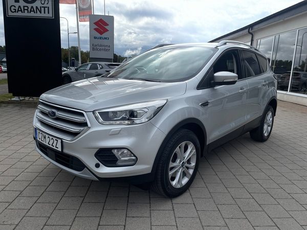 Ford Kuga 1.5 Flexifuel Automat Titanium 150 hk ENDAST 5967 mil - 2020