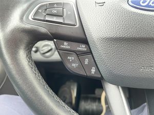 Ford Kuga bild 23