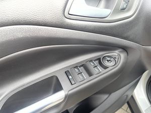 Ford Kuga bild 9