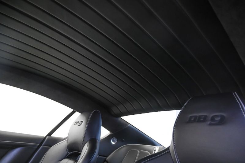 Aston Martin DB9 bild 22