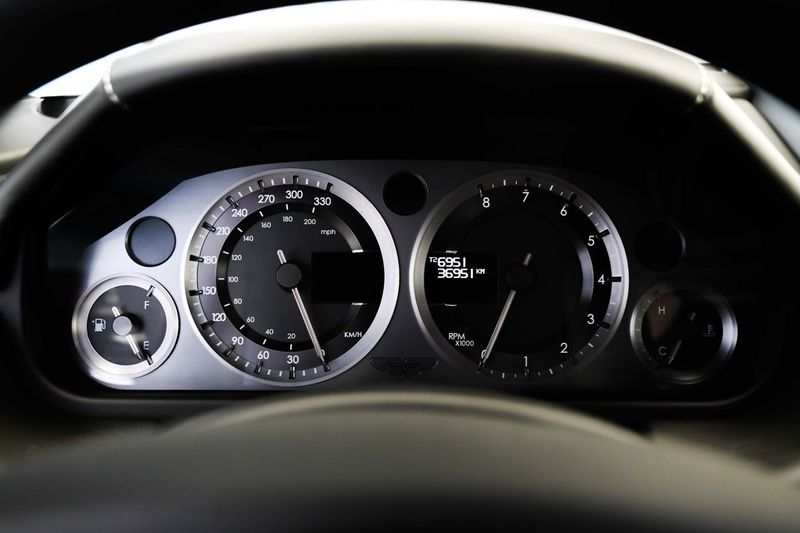 Aston Martin DB9 bild 20