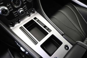 Aston Martin DB9 bild 19