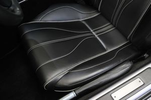 Aston Martin DB9 bild 16