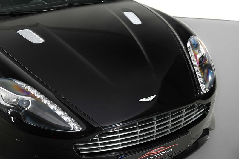 Aston Martin DB9 bild 7