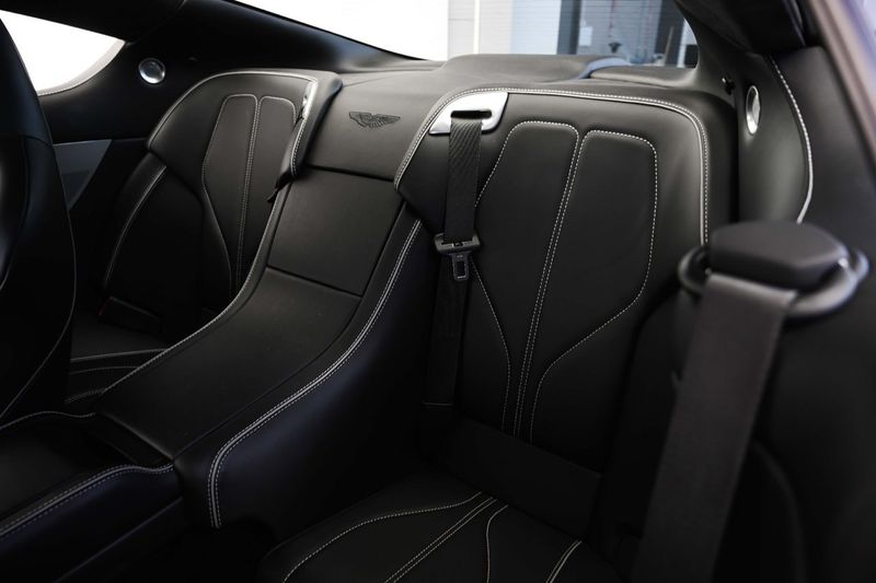 Aston Martin DB9 bild 24