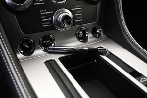Aston Martin DB9 bild 21