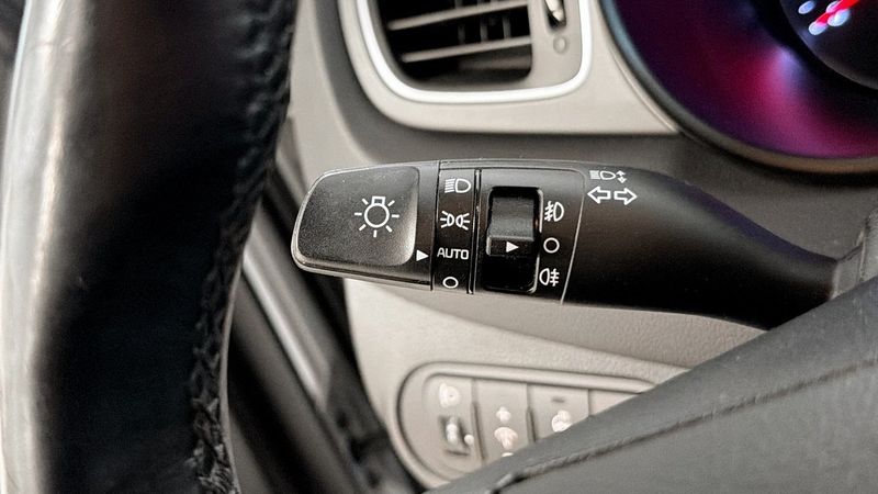 Kia Carens bild 17