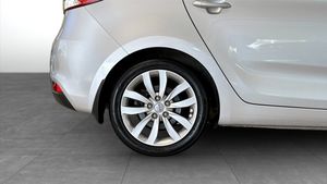 Kia Carens bild 9