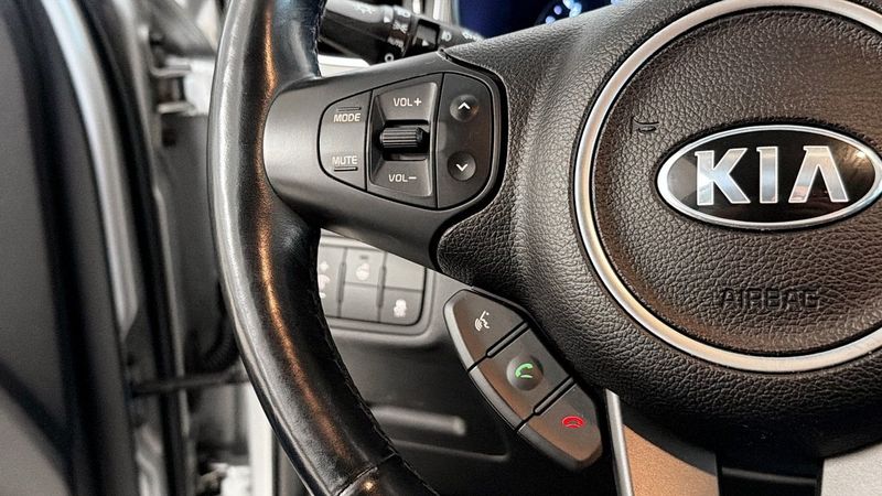 Kia Carens bild 16