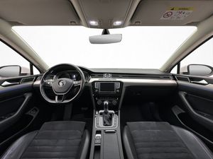 Volkswagen Passat bild 13