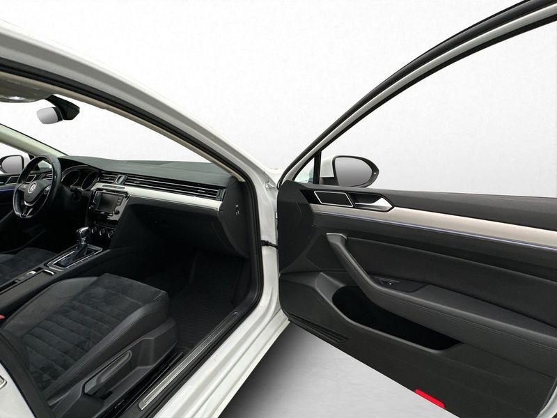 Volkswagen Passat bild 24