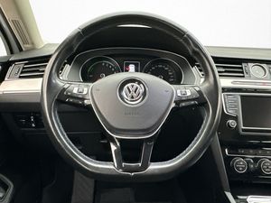 Volkswagen Passat bild 14