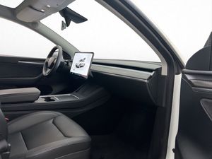 Tesla Model Y bild 25