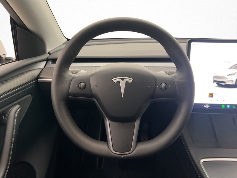 Tesla Model Y bild 15