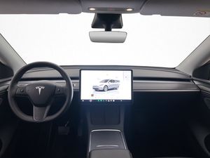 Tesla Model Y bild 14