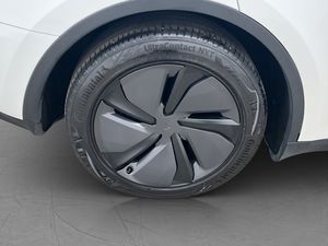 Tesla Model Y bild 31