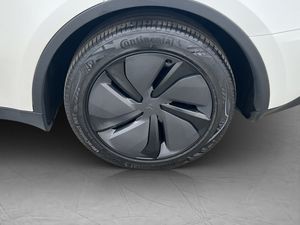 Tesla Model Y bild 30