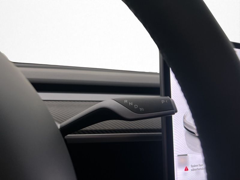 Tesla Model Y bild 35