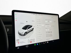 Tesla Model Y bild 21