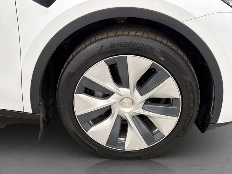 Tesla Model Y bild 34