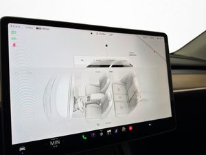 Tesla Model Y bild 21