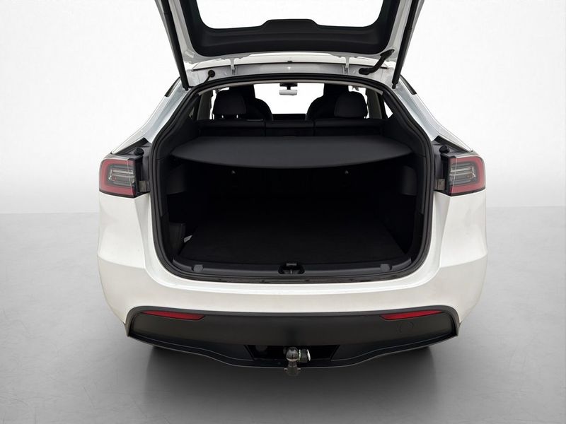 Tesla Model Y bild 29