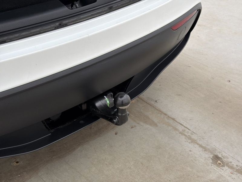 Tesla Model Y bild 10