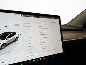 Tesla Model Y bild 23