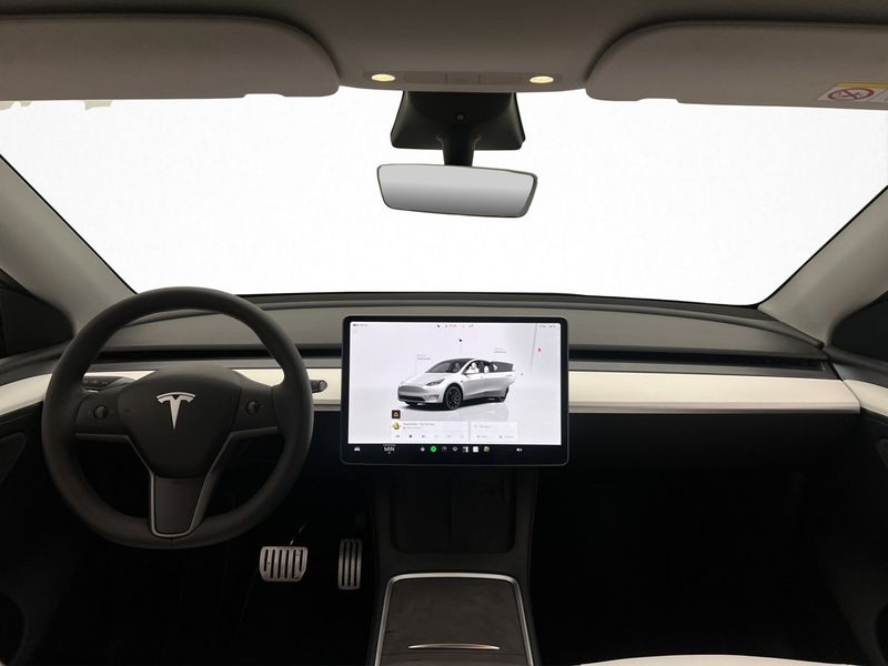 Tesla Model Y bild 14