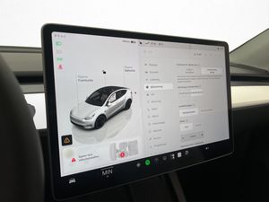 Tesla Model Y bild 20