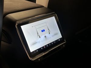 Tesla Model Y bild 27