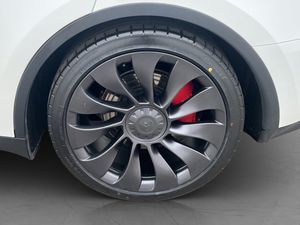Tesla Model Y bild 31