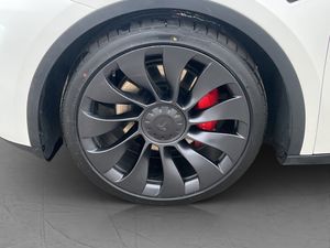 Tesla Model Y bild 30