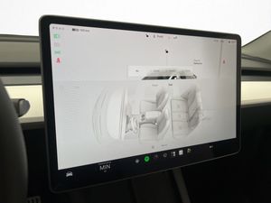 Tesla Model Y bild 23