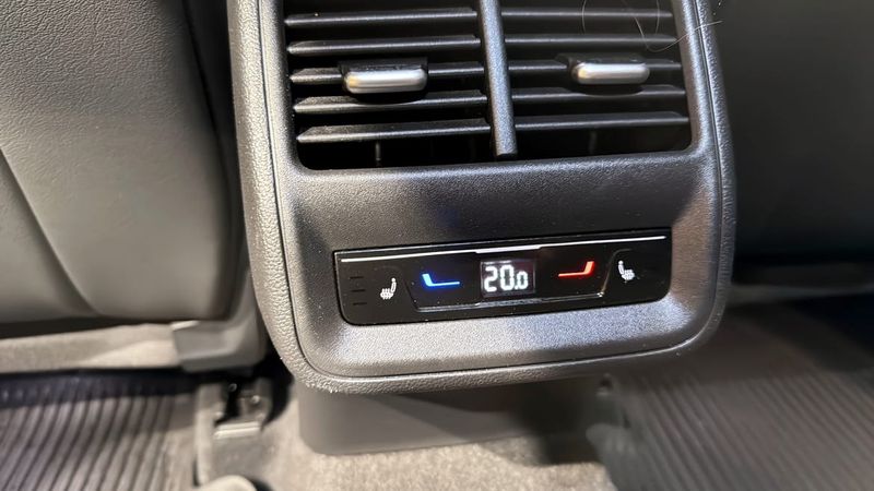 Volkswagen Passat bild 23