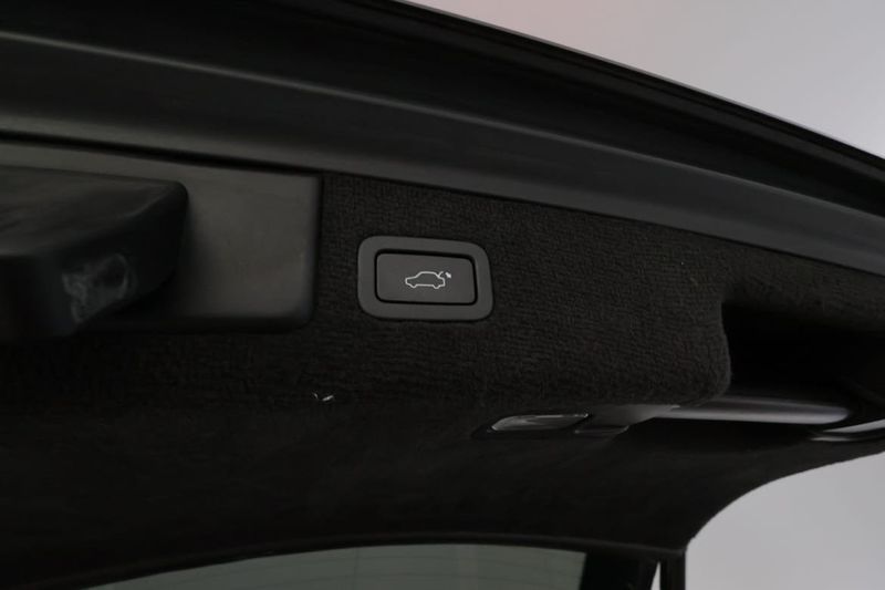 Jaguar XF bild 9