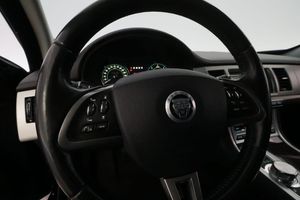 Jaguar XF bild 16