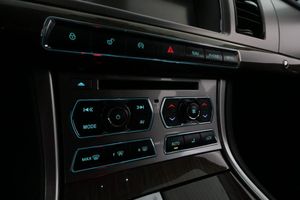 Jaguar XF bild 21