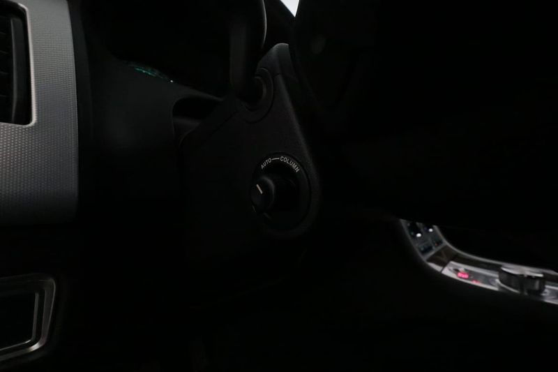 Jaguar XF bild 28