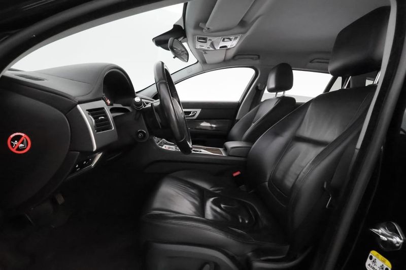 Jaguar XF bild 10