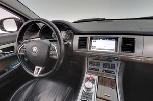 Jaguar XF bild 14