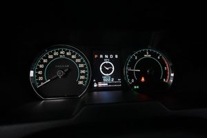 Jaguar XF bild 22