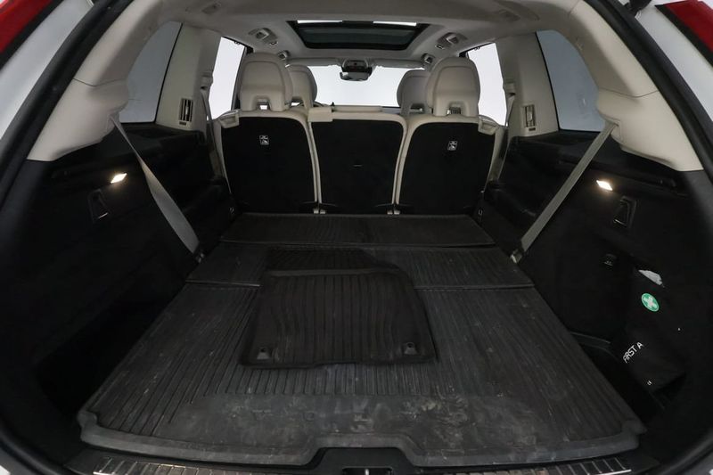 Volvo XC90 bild 8
